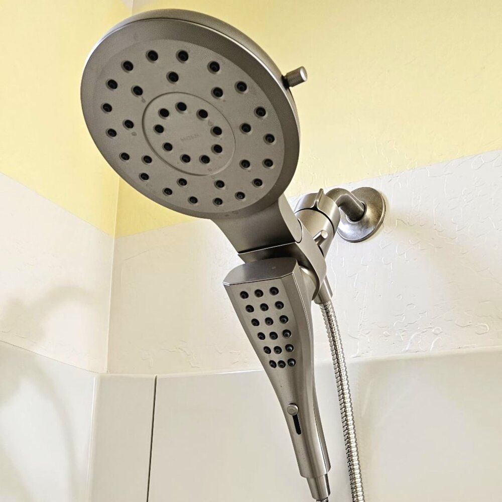 Moen 220C2EPSRN Verso Eco-Performance Shower Head - SR Brushed Nickel